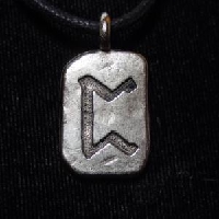 Parz Rune Necklace